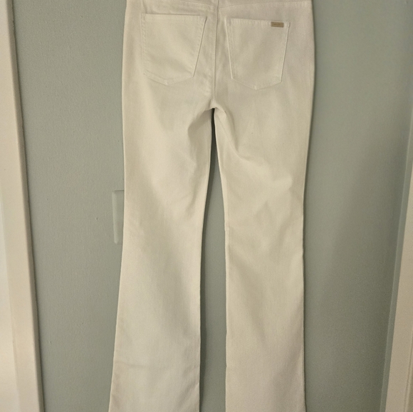 White house Black market flared jeans. White color. Size OOR. - Picture 2 of 3